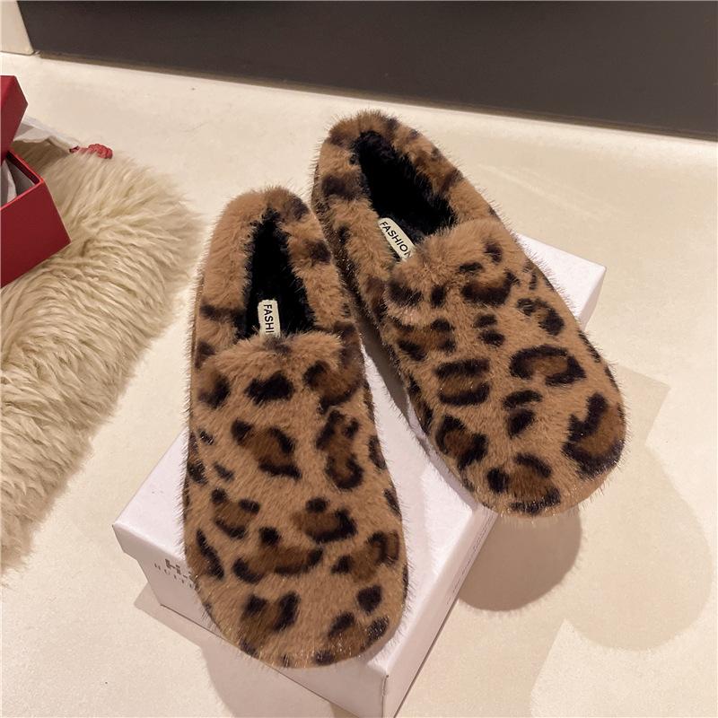 

Retro style plaid cotton shoes for women s outer wear in the winter of 2025, new home indoor thick-soled non-slip fluffy shoes 40 темно-коричневого