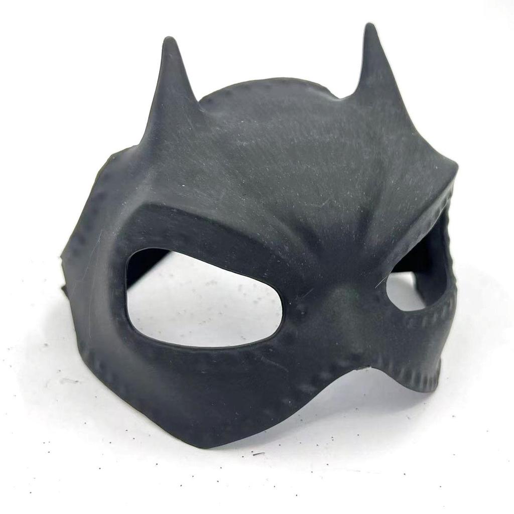 Ghost Face Cat Mask: Bat Cat Avenger Edition