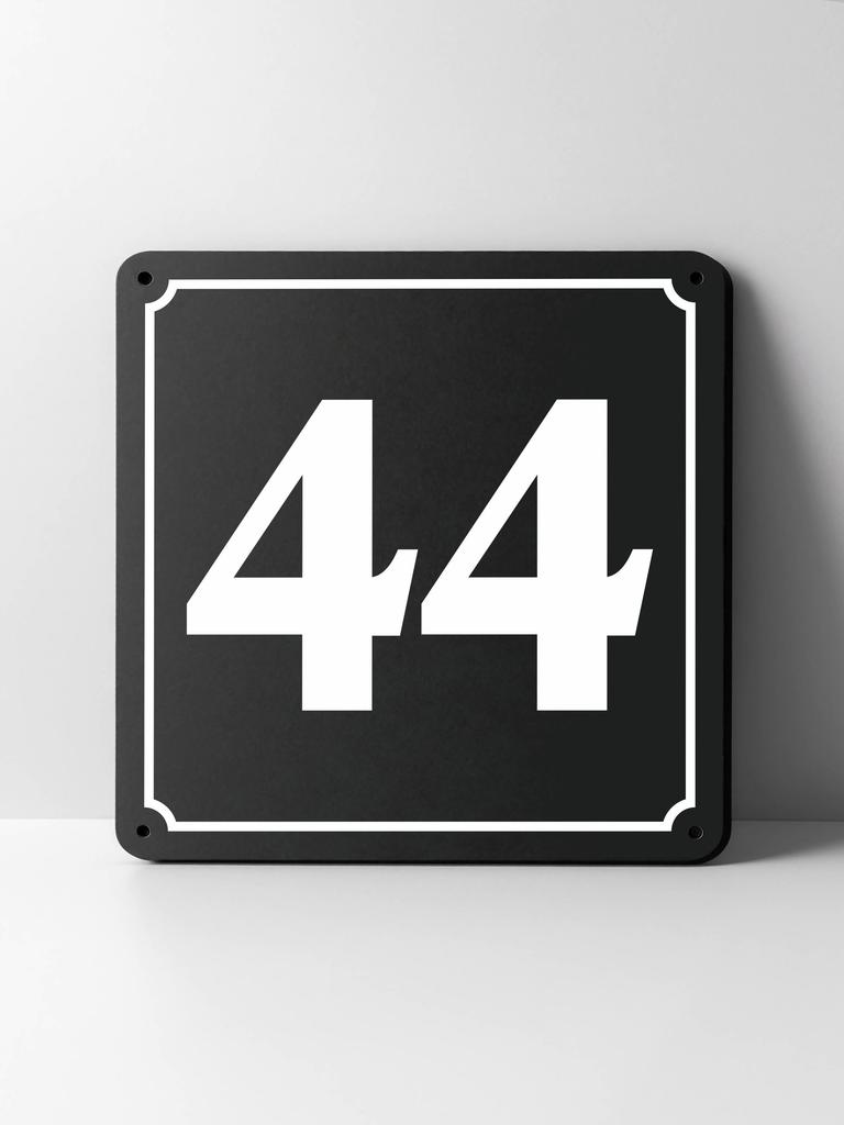 Metal House Number Sign, Black White Contrast, Outdoor Wall Decor for Home Street