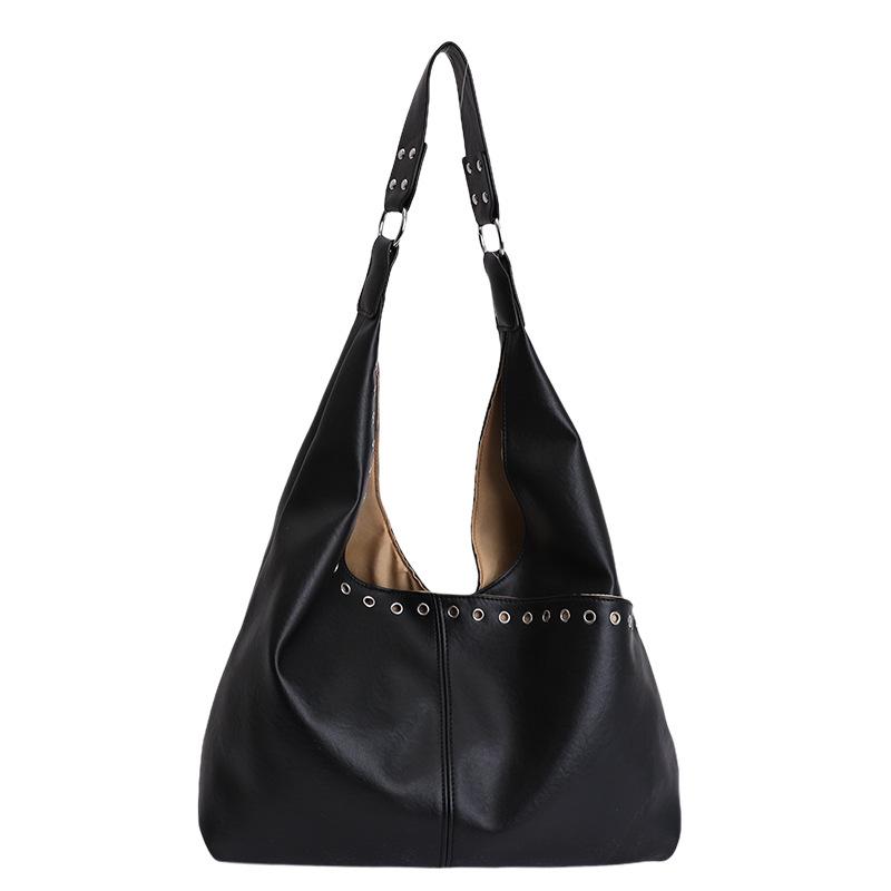 Large capacity fashion commuter tote bag women's 2026 spring new light luxury shoulder underarm bucket bag