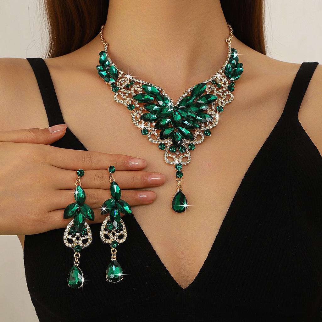 Elegant Rhinestone Water Drop Necklace Set - High-End European & American Court Style Jewelry for Women