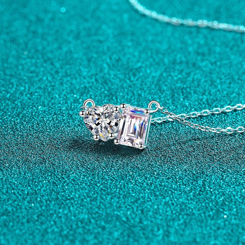 Sterling Moissanite Heart Lock Necklace Women Sparkling Square Candy Pendant Simple Elegant Choker Chain