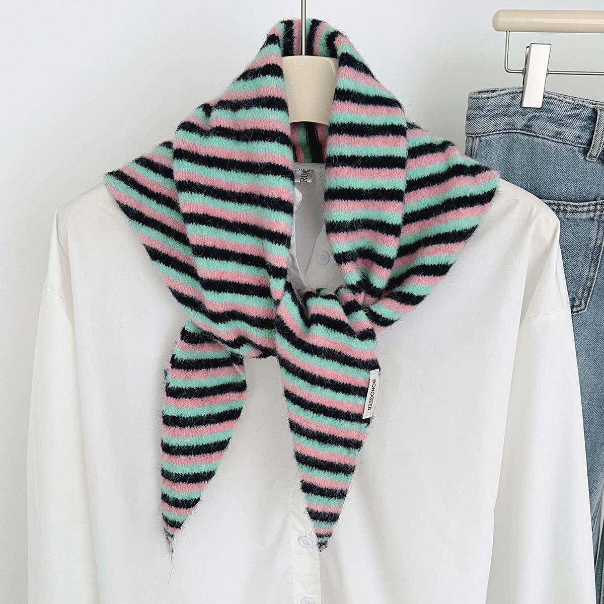 

2026 New Wool Fashion Knitted Triangle Hijab Wraps Women Winter Stripe Shawl Scarf Shoulder Shawl Neckerchief