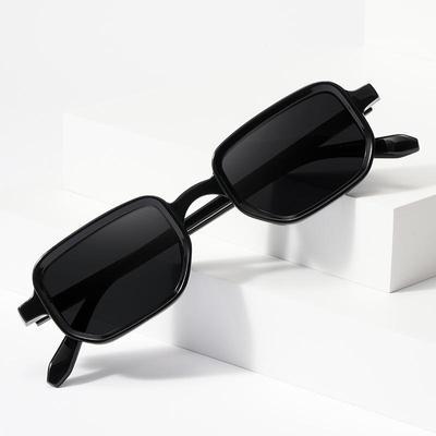 Retro Classic UV400 Sunglasses: Versatile Sun Protection with Trendy Texture for Travel Outfits