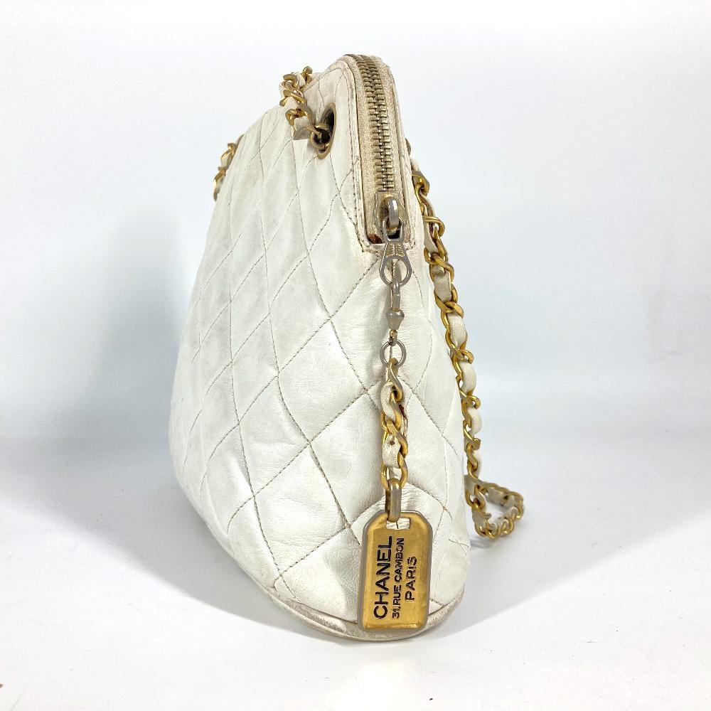 CHANEL vintage Matelasse Quilted Logo Double Chain Shoulder Bag Leather White