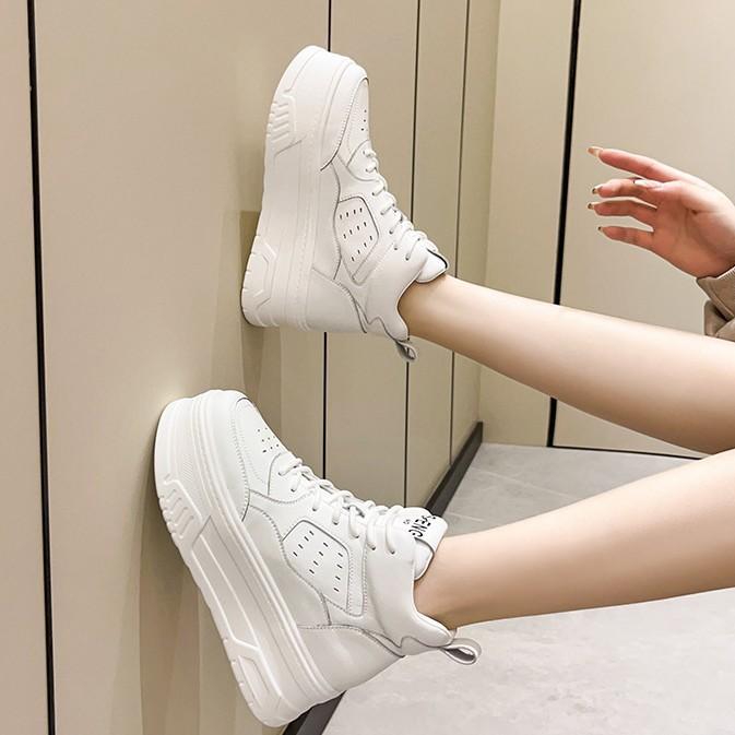 High-top Casual Shoes, New Thick-soled Heightening Velvet Sports Shoes, Fashionable and Versatile Sports Women