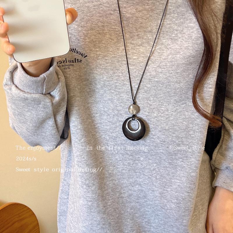 Retro Ethnic Style Pendant Necklace - Elegant Sweater Chain Jewelry