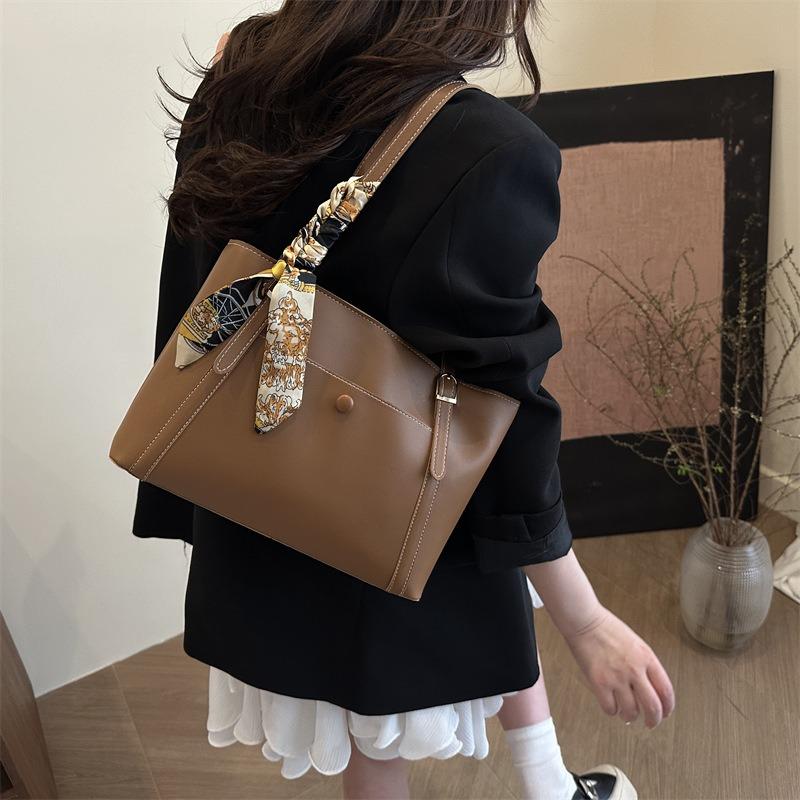 Solid Color Simple Atmosphere Daily Commute Versatile Casual Shoulder Armpit Bag Summer Popular Urban Hand Bag