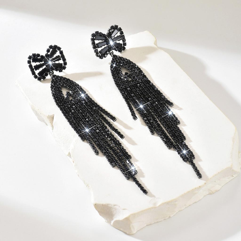 Fashion Retro Light Luxury Diamond Earrings Women'S Personality Temperament Super Shiny Long Fringed Earrings