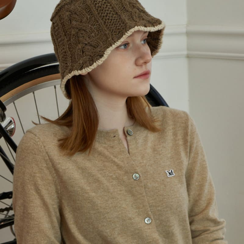 ALLINCOMPLETE Triple Cable Knit Bucket Hat (6 Colors)