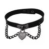 Halsband & Hängen – Chokers