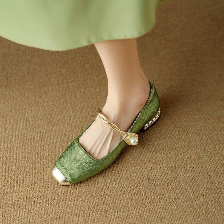 2025 Retro Chinesischer Stil Mary Janes mit eckiger Zehenpartie und hohen Absätzen aus Mikrofaserleder