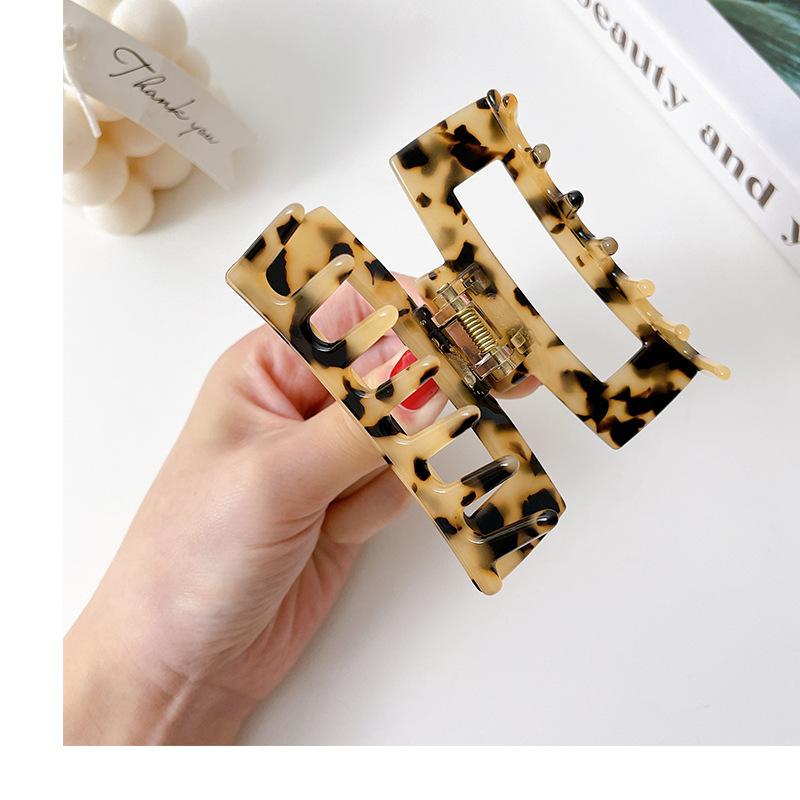 Acetate Korean Fashionable Hair Clip For Women With Elegant Square Design In Colors Multiple