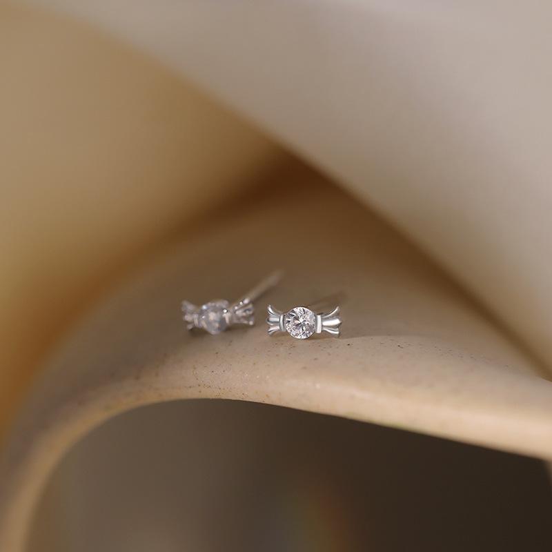 Candy Stud Earrings Women's Simple Niche Design Sense Zircon Earrings Earrings