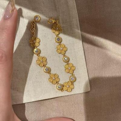 Xiaohongshu Bestseller: Besticktes Goldenes Blume Antik-Stil Diamantarmband, Einzigartiges Design