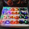 Bague sur le thème d'Halloween Anneaux LED, Anneaux de Doigt Lumineux Jouet pour Enfants Adultes, Décoration de Fête Effrayante Citrouille Fantôme Globule Oculaire Cadeaux Lumineux Friandises