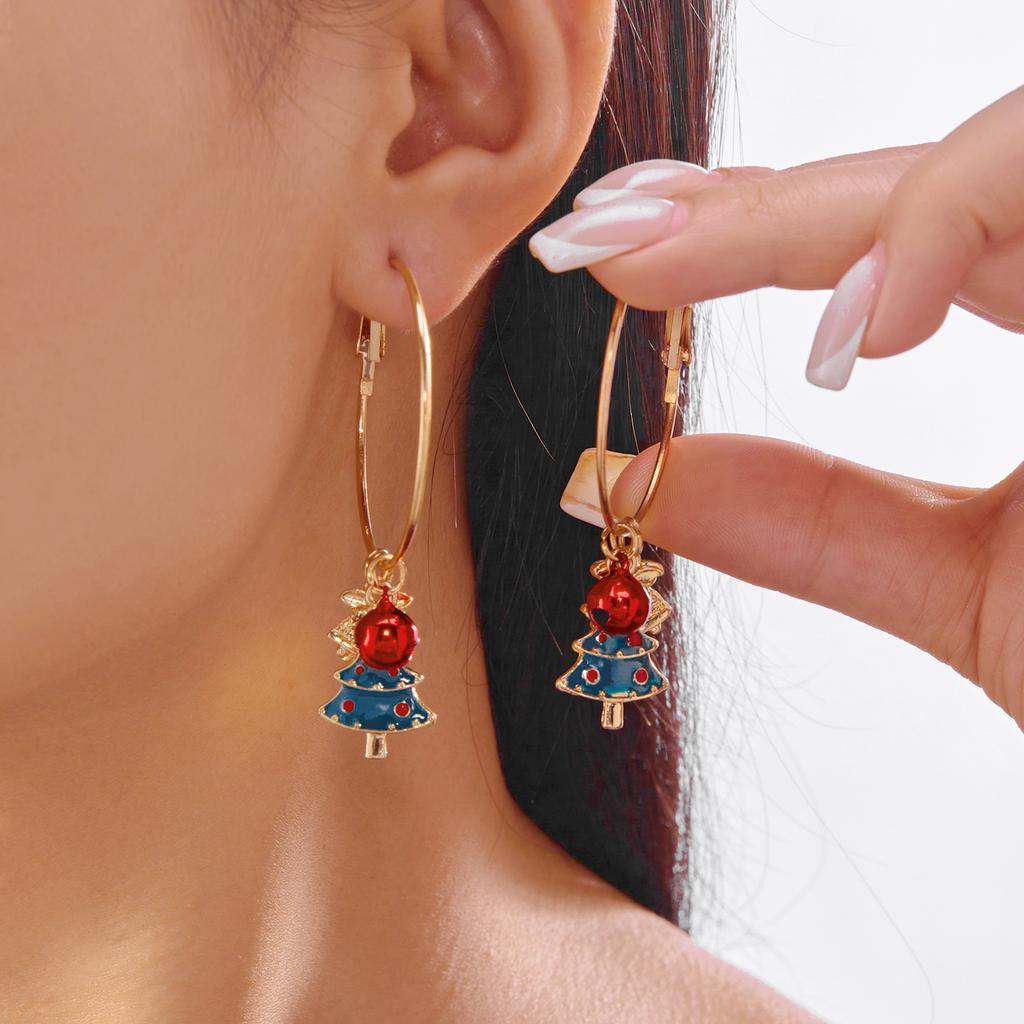Delicate Pink Drop Oil Christmas Tree Drop Earrings for Women Sweet Colorful Wreath Bulb Earrings New Year Party Jewelry Gifts