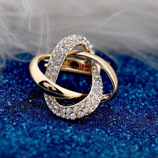 Rhinestone Scarf Buckle Elegant Scarf Clip Buckle Fashionable Sparkly Scarf Clip for Women Neckerchief Shawl Silk Scarves