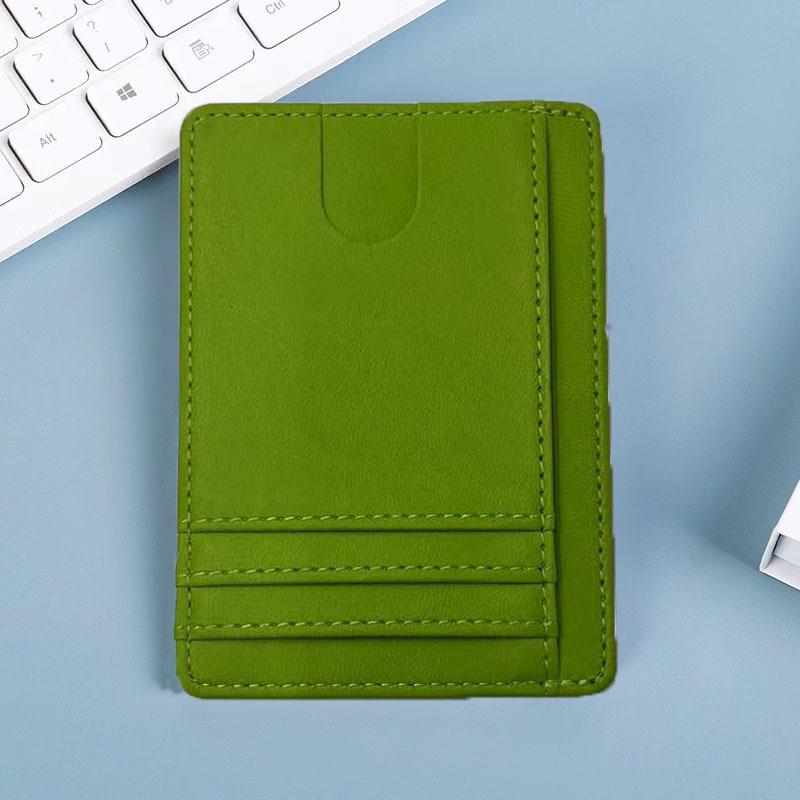 

Ультратонкий держатель для RFID-карт: Просторный чехол из ПУ кожи с несколькими отделениями для банковских и кредитных карт 8×11.4 cm