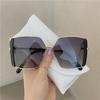 Square Large Frame Vintage Elegant Ladies Fashion Sunglasses Ins Perfect for Daily Vacation Beach Accessories