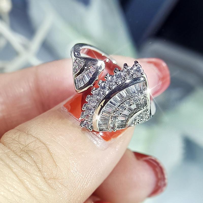 Gem Claw Chain Set Necklace Earring Ring Three Piece Set