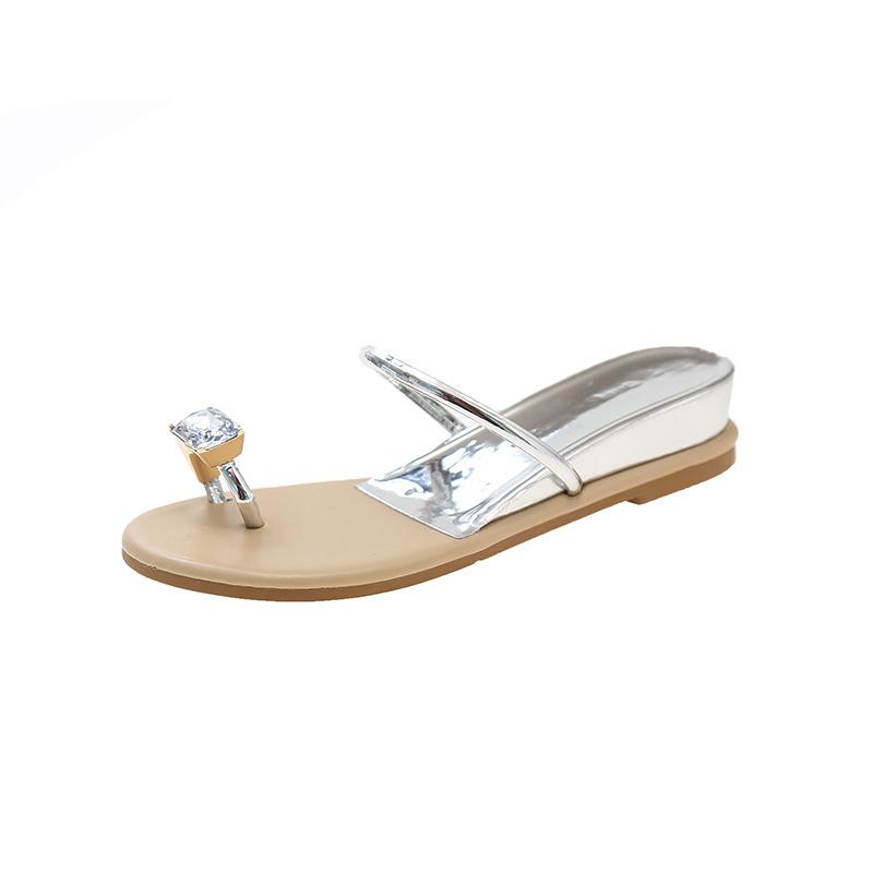 Fairy slippers female outer wear inner height increase 2025 summer new pigeon egg rhinestone toe word flat bottom cool slippers