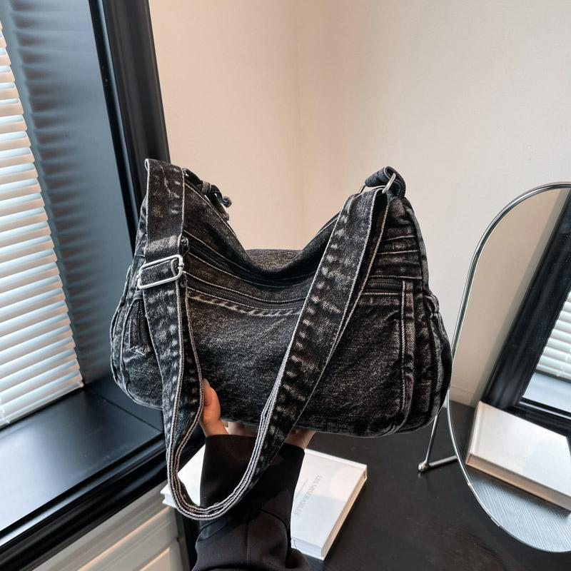 Vintage Style Denim Shoulder Bag for Women, Retro Blue Jean Crossbody Handbag, Cute Grunge Alt Gift for Teen Girls, for School