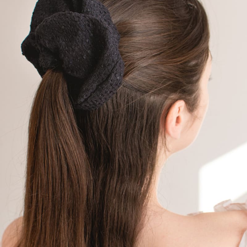 

L’OMBRILLANT Черный твид Большая резинка-скранч Free