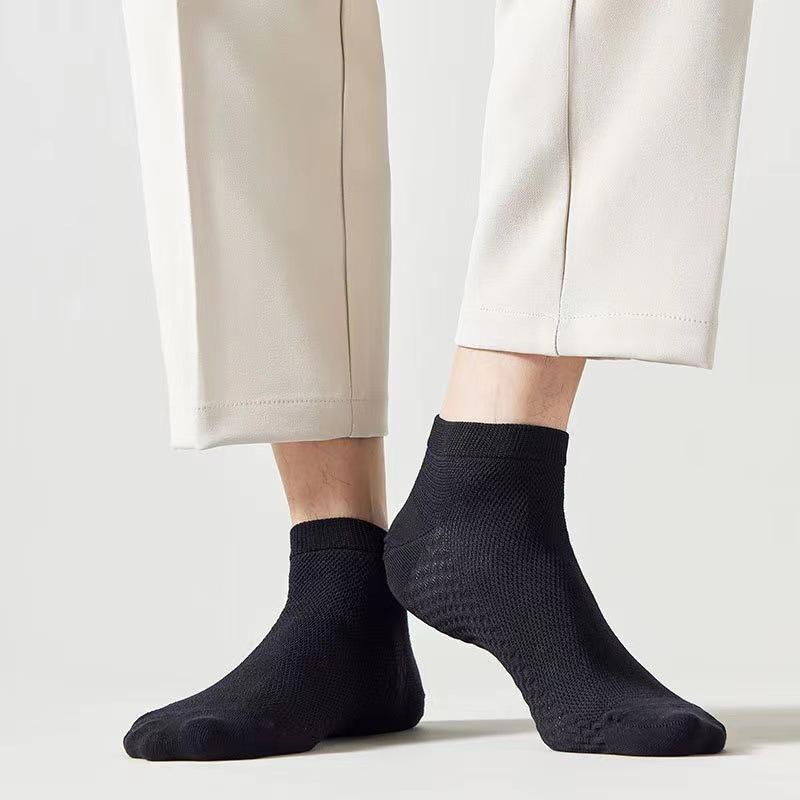 Men's Summer Thin Solid Color Sweat-absorbing and Odor-proof Short Socks, Pure Cotton Breathable Thin Mesh Business Short Socks for Men