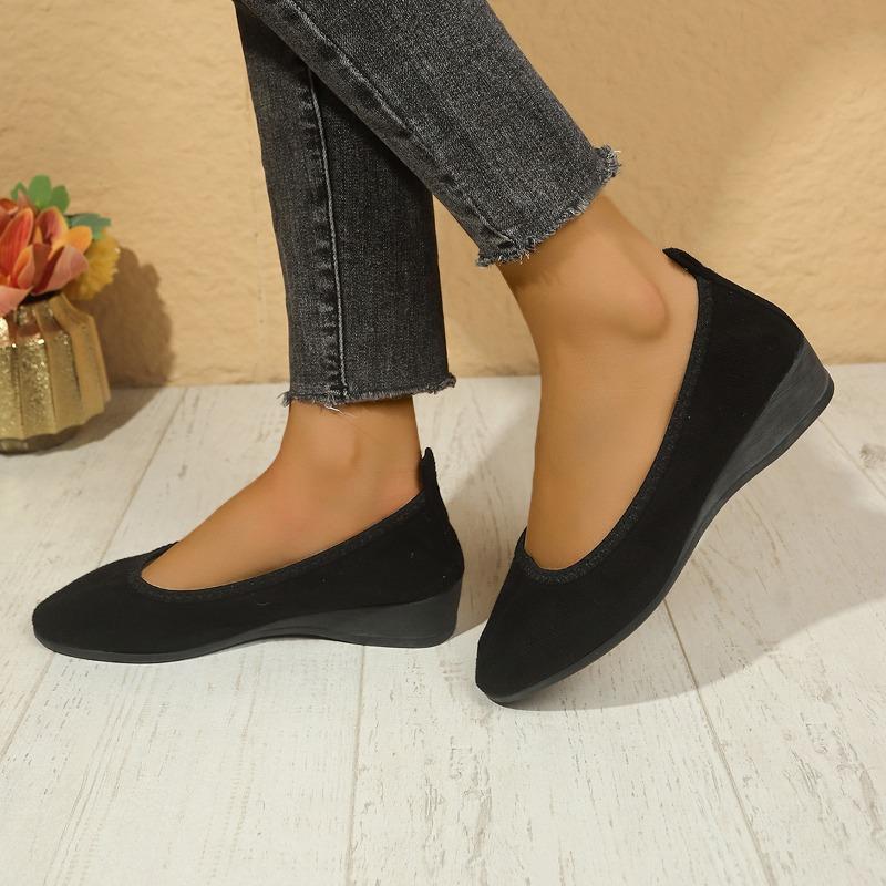 Fashion Spring New Flat Shoes Women's Fashion Round Head Shallow Mouth Cloth Surface Soft Sole Non-slip Single Shoes