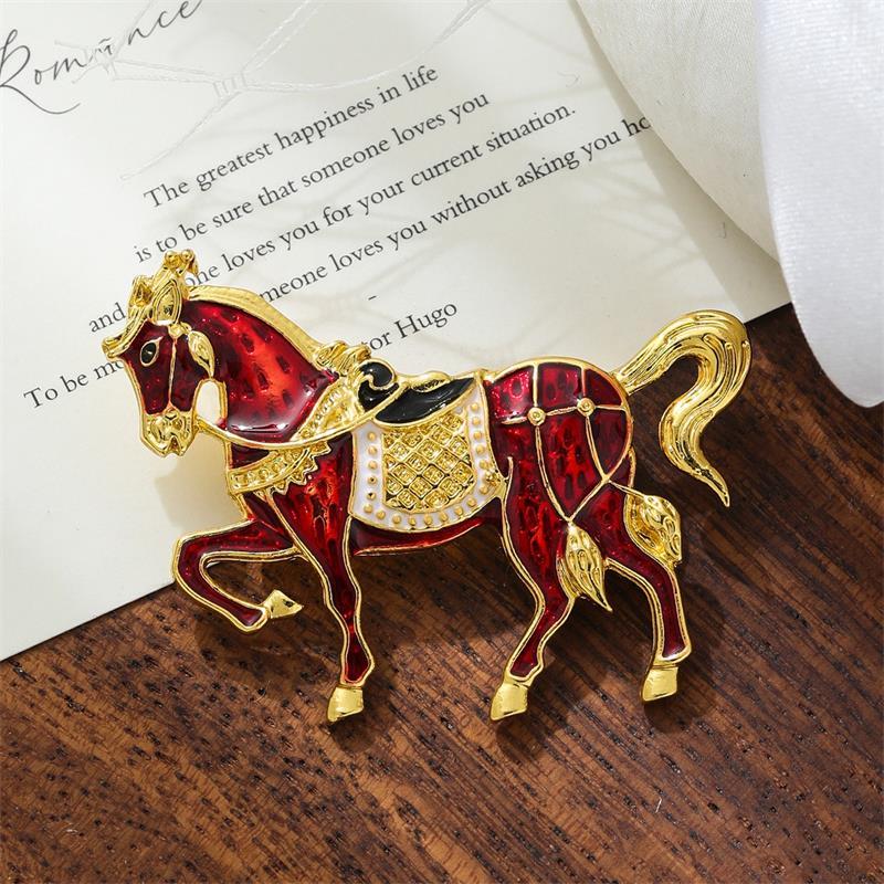 Vintage Enamel Alloy Galloping War Horse Zodiac Pony Brooch Pins Women Men Fashion Clothing Accessories Suit Lapel Corsage Gifts