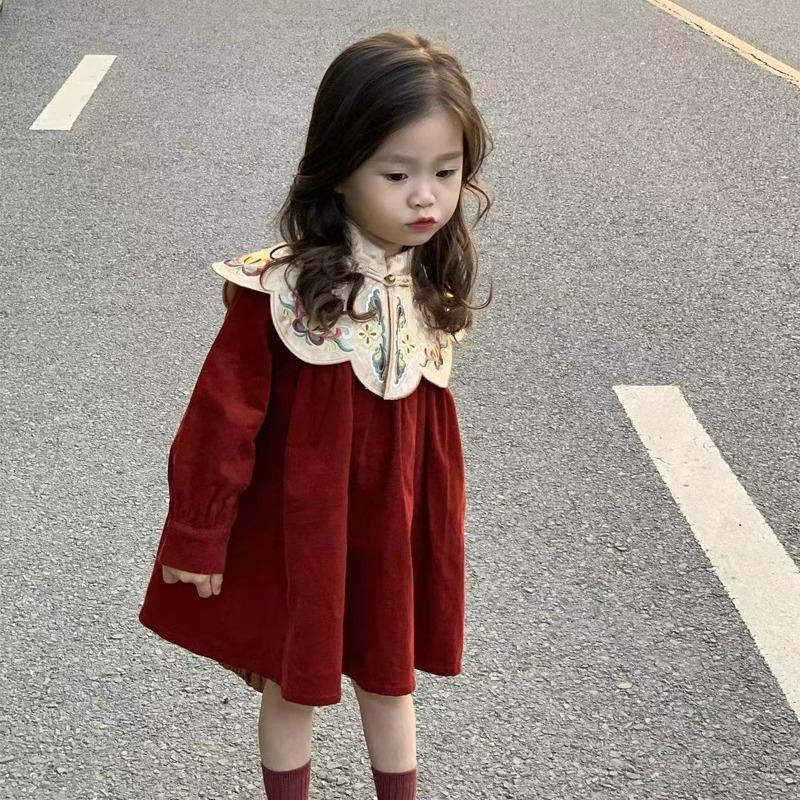 Girl's Chinese Style Cloud Shoulder Embroidered Collar Autumn And Winter Matching Dress Shawl Vintage Cloak Baby's Poncho