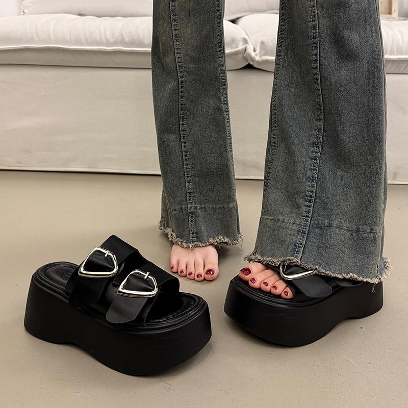 

Thick-bottomed heightened and cool slippers for women s summer outer wear, advanced sense 2025 new models with skirts, going out with wedge slippers 40