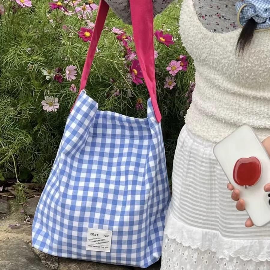 Lazy wind contrasting color plaid canvas bag women's new Mori literary and artistic style shoulder bag commuter tote bag