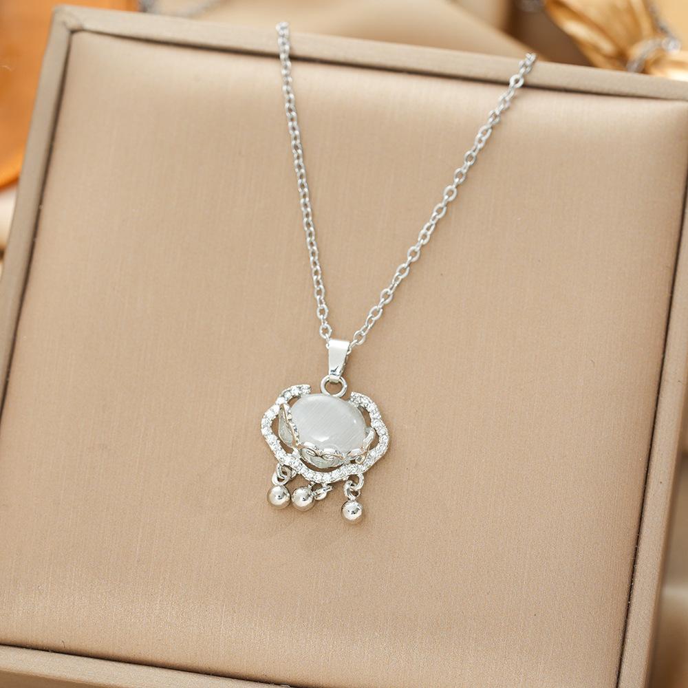Japan and South Korea Simple Popular Wind Titanium Steel Necklace Female Niche Exquisite Internet Celebrity Zircon Clavicle Chain High-end Jewelry