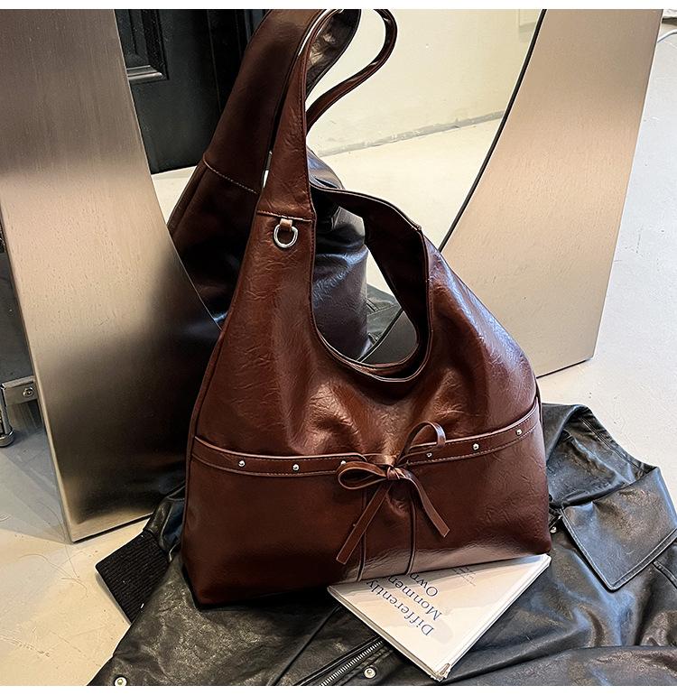Autumn 2025 Women's High-End Soft Leather Tote Bag - Fashionable Single Shoulder Underarm Commuter Bag