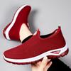 Zimowe buty damskie aksamitne ocieplane sportowe bawełniane buty na jeden pedał wszechstronne i wygodne bawełniane buty dla mamy antypoślizgowe śniegowce