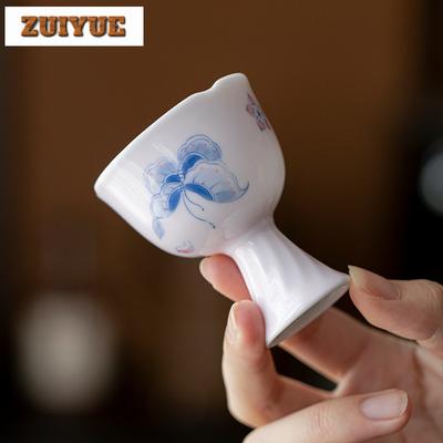 Tazze e bicchieri – Servizi da tè e tazzine