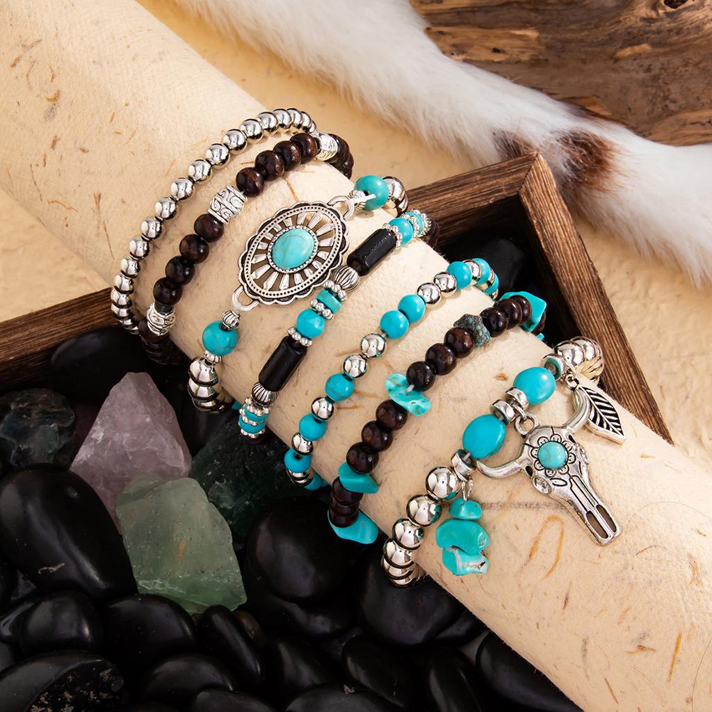 Stacked Beaded Bracelet for Men Hip Hop Personality Imitation Turquoise Bull Head Pendant Bracelet for Men High-end Hand Jewelry