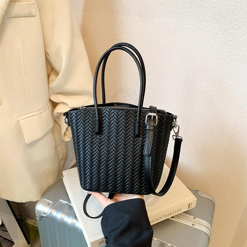 Premium Bag Women's 2025 New Fashion Retro Versatile Shoulder Bag Commuter Messenger Bag Bucket Bag Handbag