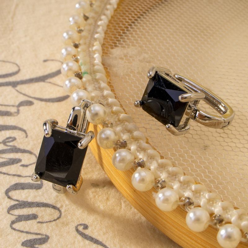 Miao Si Black Square Zirconia Claw-Set Stud Earrings - Cool Trendy Neutral Style