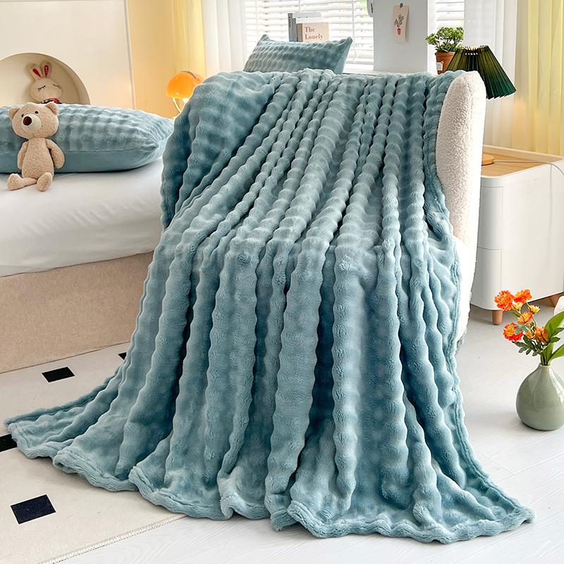 White Luxury Imitation Fur Plush Blanket Warm Super Soft Blankets Bed Sofa Cover Fluffy Throw Blanket for Bedroom Couch Travel