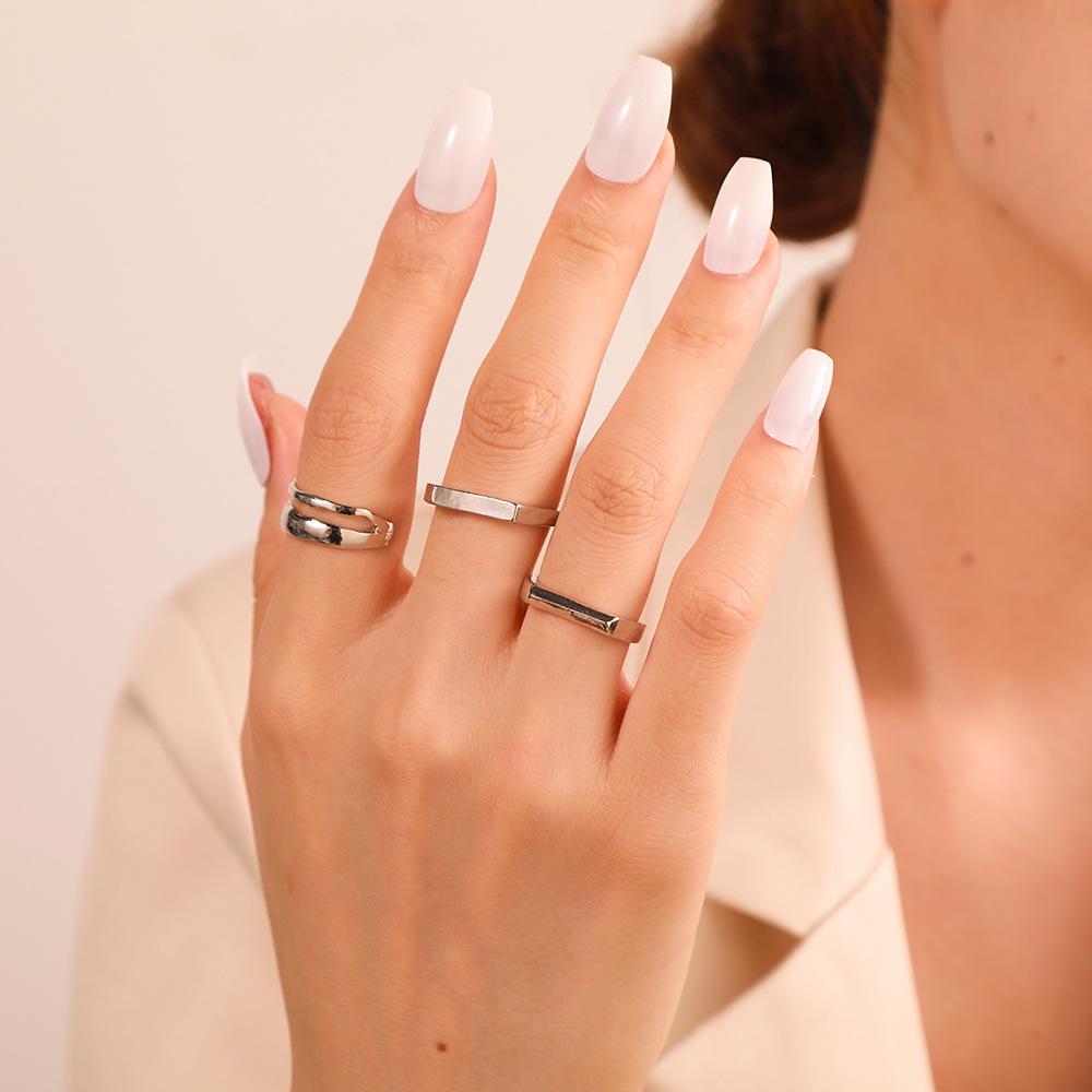 

Корейский стиль Набор из трех золотых колец с открытой шинкой для женщин – Роскошный, Легкий и Элегантный