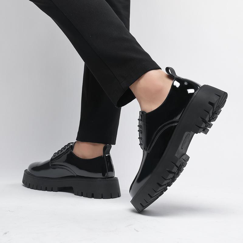 Μόδα Lacquer δερμάτινα παχιά ανδρικά παπούτσια Μοντέρνο μινιμαλιστικό στυλ Σχεδιασμός Καθημερινό μοντέρνο πάρτι υπαίθριου γραφείου Παπούτσια για ενήλικες