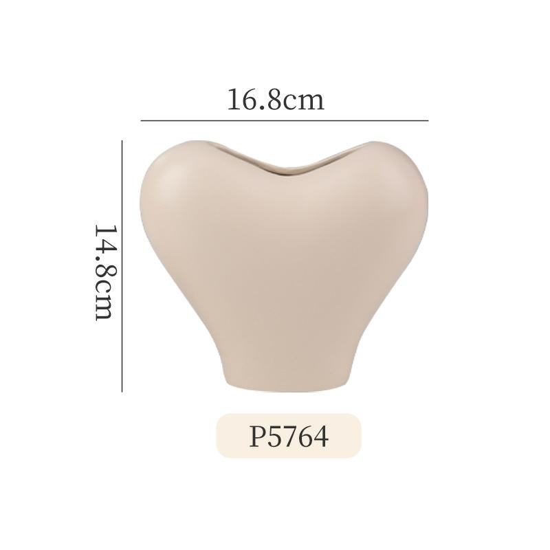 European Heart Shaped Ceramic Vase Delicate Hydroponic Flower Arrangement Container Room Dining Table Love Vase Home Decoration