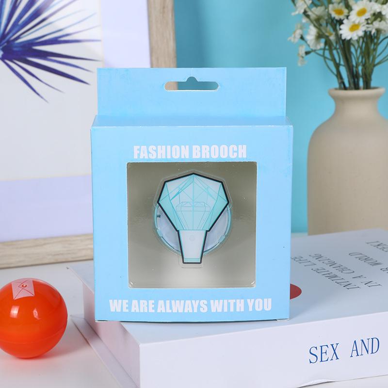 Luminous brooch SEVENTEEN Stray Kids (G)I-DLE monster cartoon acrylic brooch