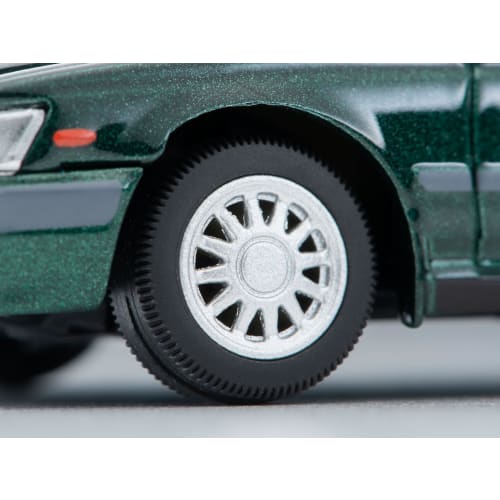 TOMYTEC Tomica Limited Vintage Neo LV-N238c Nissan Laurel Twin Cam 24V Medalist Green 1989 Model (Assembled)