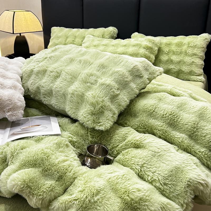2025 Winter Coral Velvet Bedding Set: Plush Imitation Rabbit Fur Duvet, Fitted Sheet, Bed Sheet, Thickened for Warmth