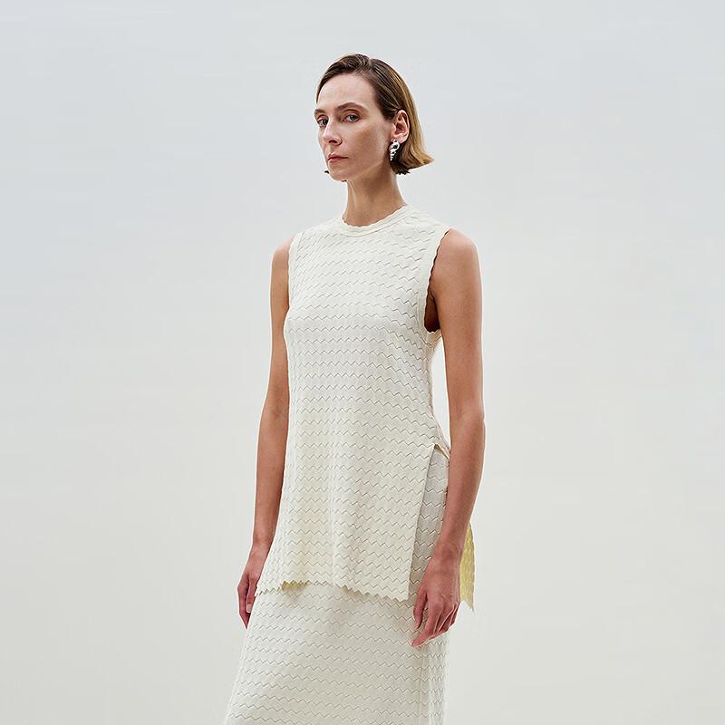 LESS Women's Sleeveless Round Neck Knit Tank Top