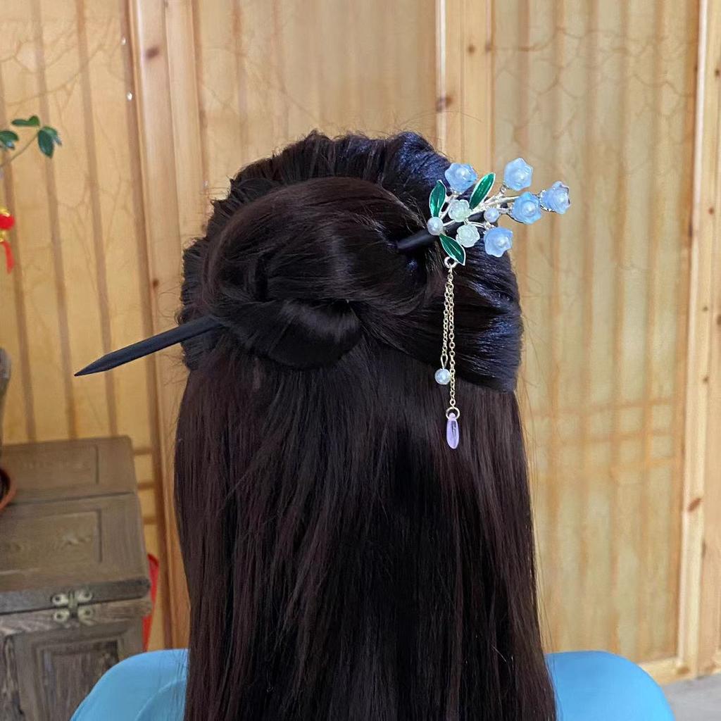 Luxury Flower Tassel Hairpin For Women Handmade Wooden Floral Hair Stick Hanfu Hair Accessories Vintage Elegant Girls Hairpins